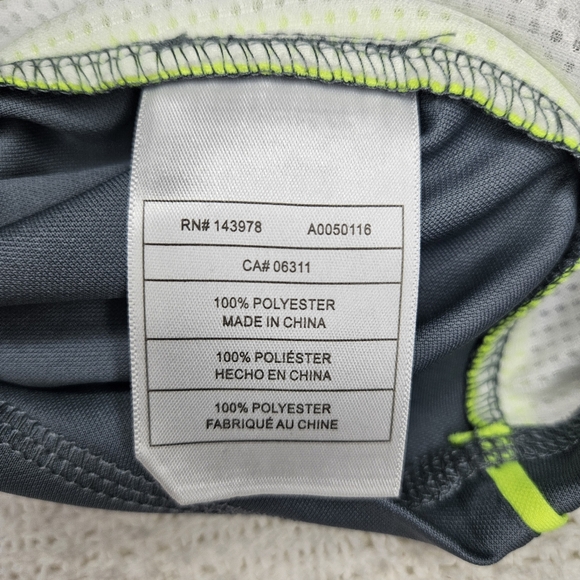 Puma Top Boys Size 14/16 Long Sleeve Top Shirt Gray Black Fluorescent Green - Picture 10 of 13